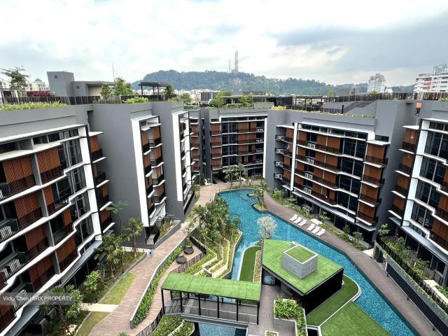 Daintree Residence D21, Condominium