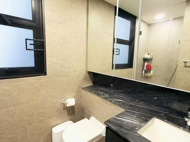 Daintree Residence D21, Condominium