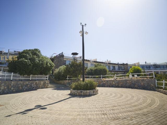 Daire 2+1 Bahçeli, Girne, 214379