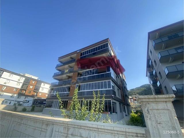 Daire işaretli olandırKemalpaşa merkezde geniş ferah daire