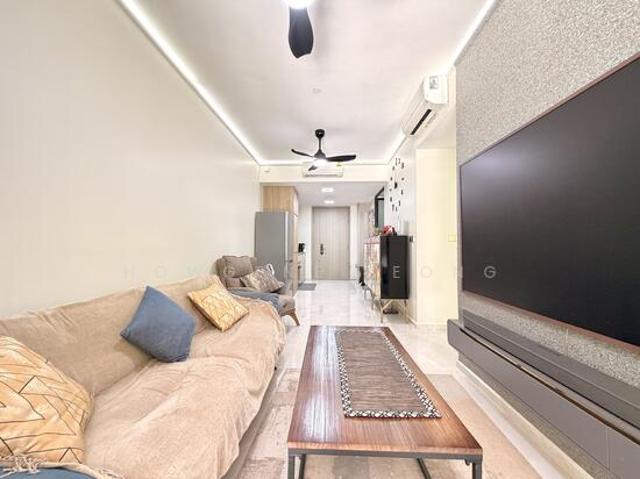 Dairy Farm Residences Condominium For Sale, $1,450,000, 3 Bed 2 Bath 775 sqft $1,871.00 psf