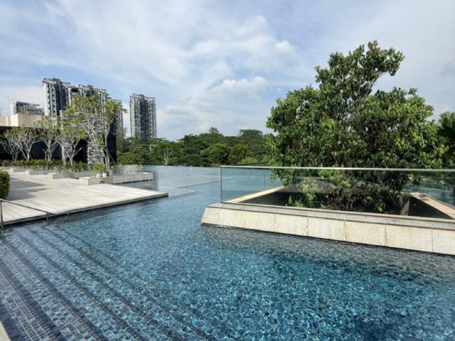 Dairy Farm Residences Condominium For Sale, $1,250,000, 2 Bed 1 Bath 646 sqft $1,935.00 psf