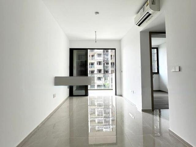 Dairy Farm Residences D23, Apartment