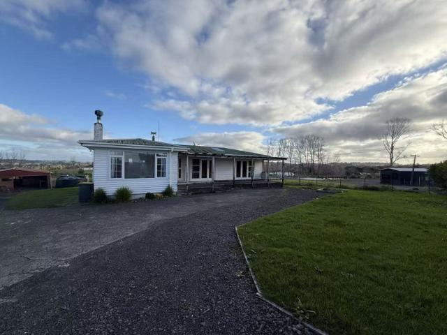 dairy flat, 3 bedrooms