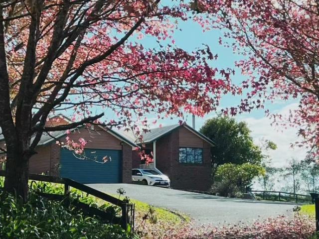 dairy flat, 3 bedrooms