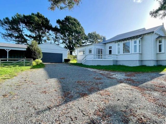 dairy flat, 4 bedrooms