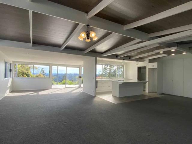 Dairy Flat 4 bedrooms