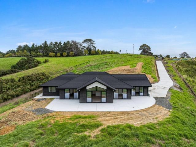 dairy flat, 5 bedrooms