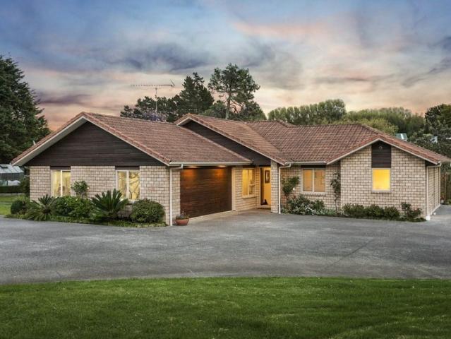 Dairy Flat, 5 bedrooms