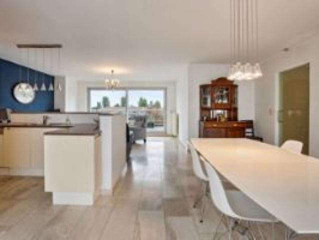 Dakappartement met EPC label B, terras en autostaanplaats