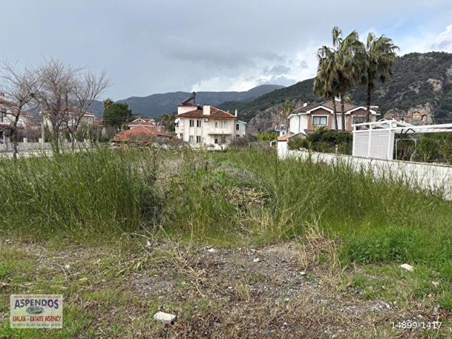 Dalyan Maraş'da Köşebaşı 892M2 Satılık Arsa