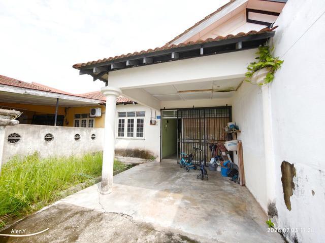 Dalam Bandar Teres Setingkat di Taman Inderapura Jerantut pahang