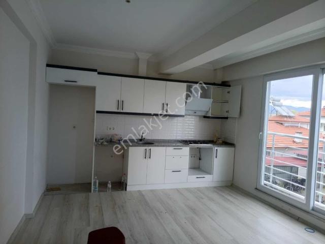 Dalaman Hürriyet Mahallesinde 1+1 Eşyasız Kiralık Daire
