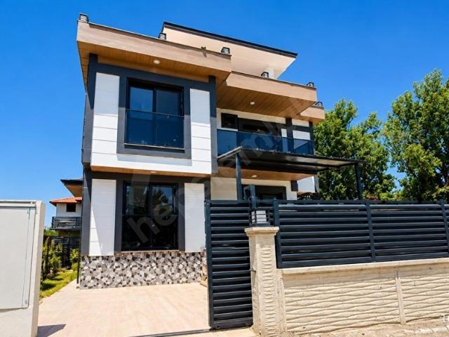 Dalaman Karaçalı'da Fırsat Villa 13.250.000 TL