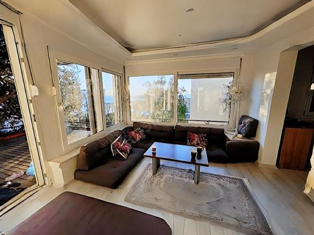 DALAMAN'DA DENİZ MANZARALI EŞYALI SÜREKLİ KİRALIK VİLLA