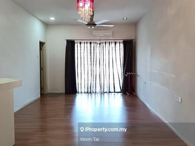 Dale Meadow Lakefield, Lakifields Lakefield Meadow Dale Reed, Sungai Besi