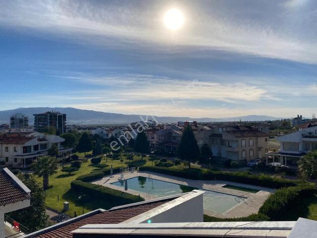Dallıca Mevkisinde Lüxs Villa 4+1 Triplexs