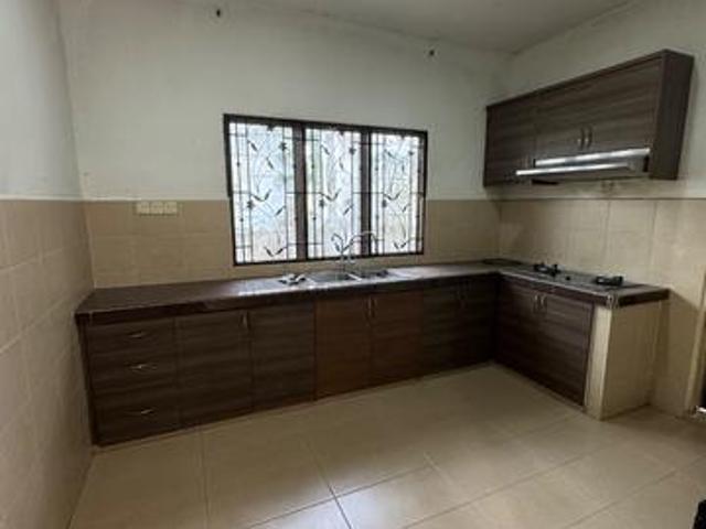 DAlpinia Puchong South 16 sierra Renovated Terrace