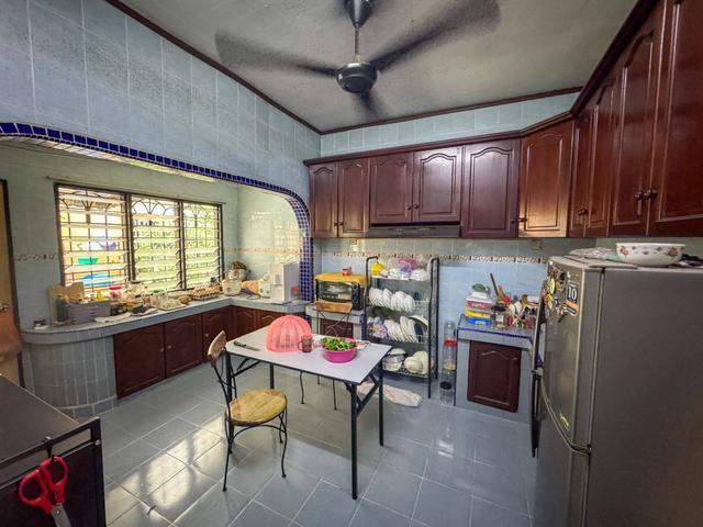 DAPUR LUAS20x60 TK2 TK 2 Taman Kinrara Seksyen 2 Puchong 2 Storey