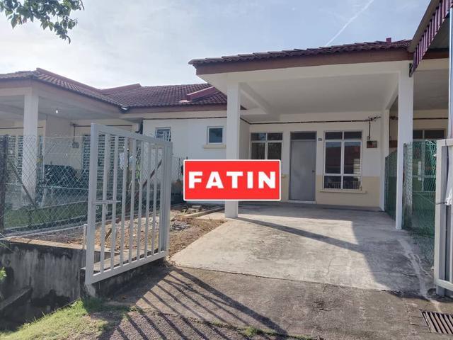Dapur luas Fully extend Teres Satu Tingkat Taman Aman Perwira