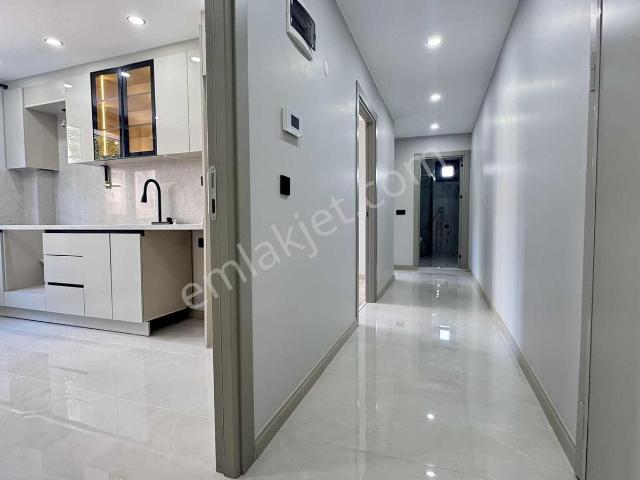 Darıca Bağlarbaşı Mah. 2+1 95m2 Lüks Arakat