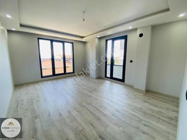 Darıca Bağlarbaşında Satılık 2+1 Arakat Daire ! Lüks İşçilik