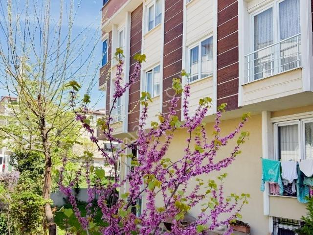 Darıca' Da Çok Güzel Konumda,iskanlı Binada, Kiralık 2+1 Daire