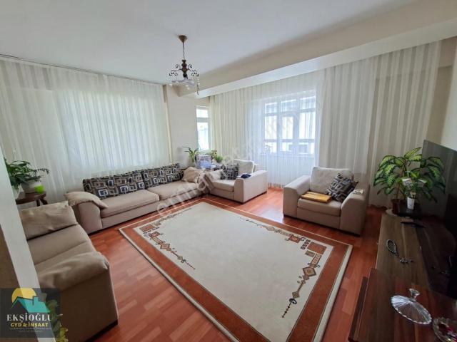 Darıca Fevzi Çakmak'ta 3+1 Arakat 140m² İskanlı Satılık Daire!