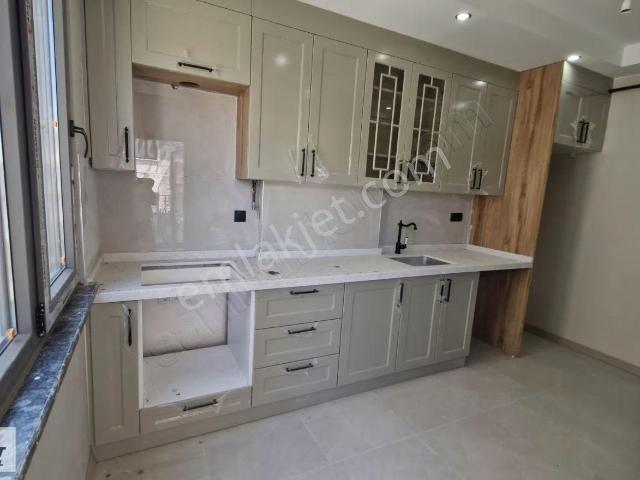 Darıca Kazım Karabekir Eriş Duragı 2+1 85 M² Arakat Daire