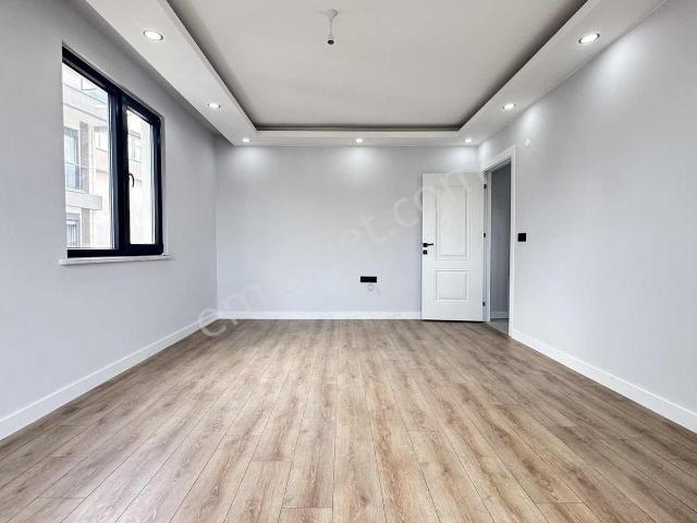 Darıca Merkez De 2+1 95m2 Asansörlü Lüks Arakat