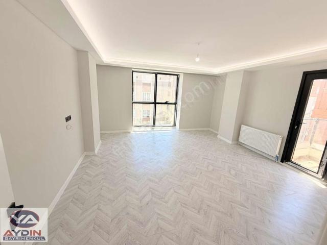 Darıca Merkezde Deniz Manzaralı Satılık Lüks Dubleks Daire