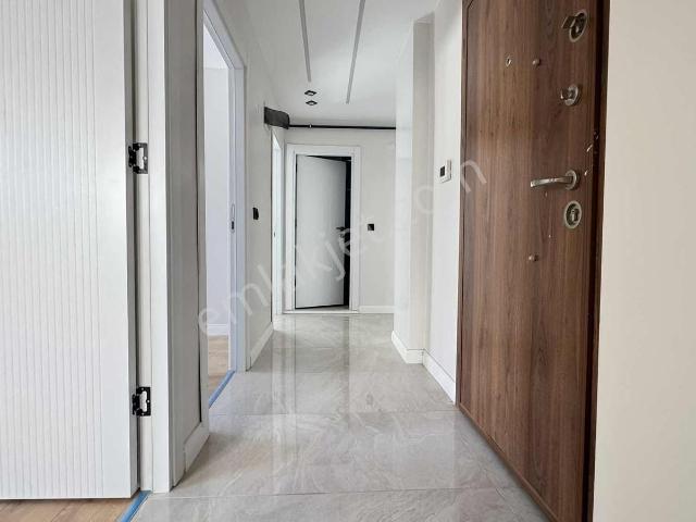 Darıca Çınar Mevkiin De 3+1 125m2 Lüks Bahçe Katı