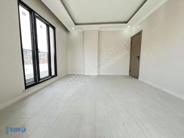 Darıca Nenehatun Merkezde Çift Aileye Uygun 5+1 Dubleks Daire