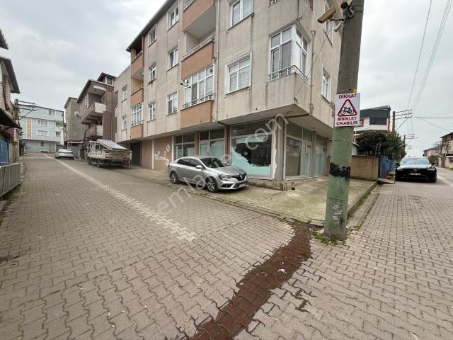 Darıca'da Satılık 140 M2 Düzayak Dükkan