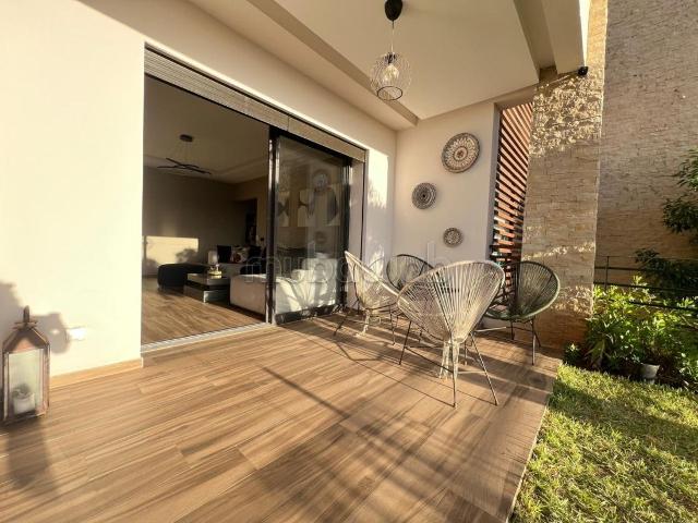 DAR BOUAZZA: Location Appartement Meublé Avec Jardin Privatif
