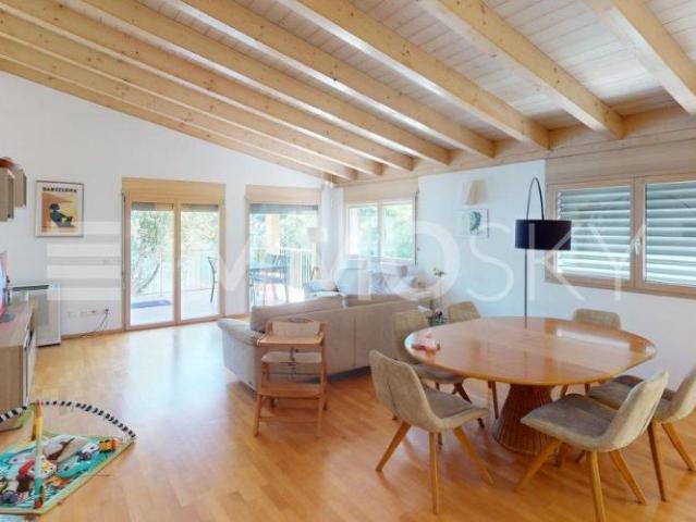 Dachwohnung 5.5 Zimmer