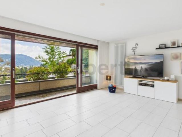 Das perfekte Familienhaus: Platz, Licht und Panoramablick Seesicht