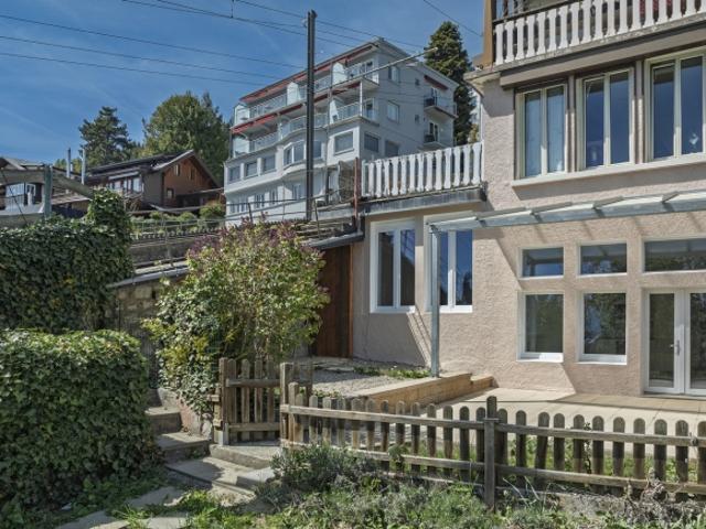 Das Roselier – 3.5 Zimmer Wohnung renoviert mit Südterrasse, neben dem Bahnhof