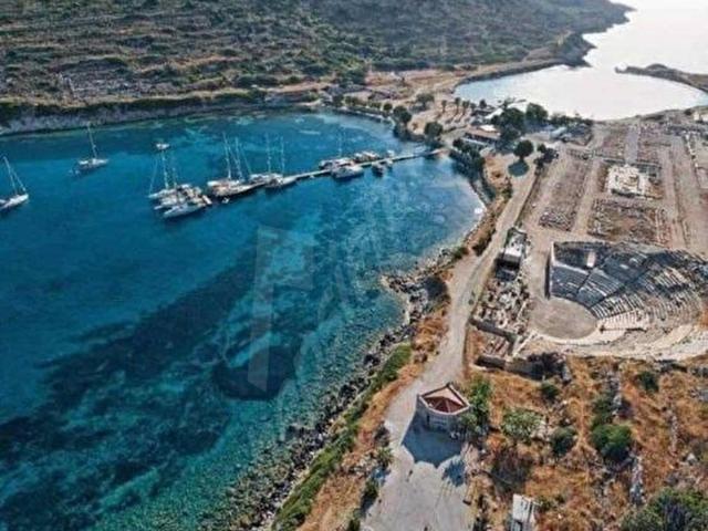 DATÇA YAZIKÖY'DE DENİZ MANZARALI 1522 M2 TARLA