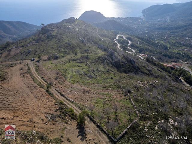 Datça Mesudiye'de Deniz Manzaralı Satılık 180 m2 Yaşam Alanı