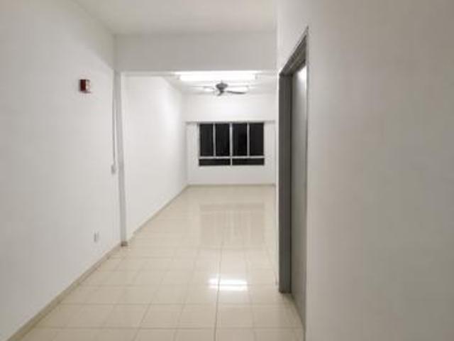 Dataran Otomobil Apartment Tingkat 3 Seksyen 15 Shah Alam Untuk Dijual