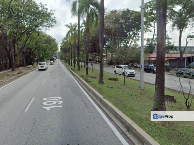 Dataran Otomobil, Seksyen 15