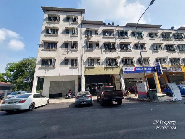 Dataran Otomobil Seksyen 15 Shah Alam END LOT FACING IDCC for sale