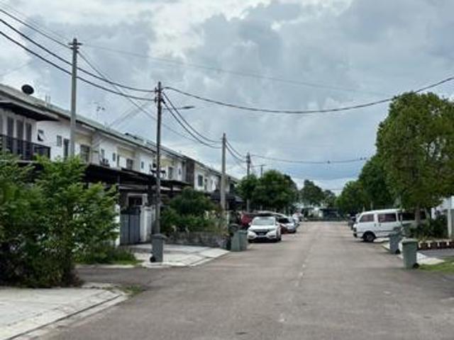 Dato onn 2 storey low cost cluster rmmj renovated 100 loan free duty