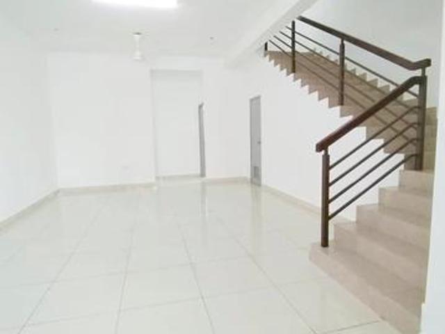 dato onn terrace below bank value gated guarded freehold perjiranan