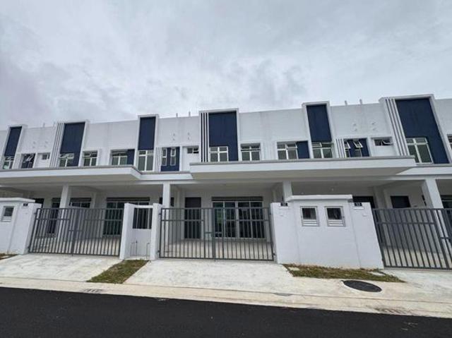 Dato Onn Bandar Dato Onn Perjiranan 14 Double Storey House For Rent