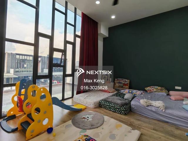 Dato Chellam Ulu Tiram Double Storey Terrace 20x70 Fully ID Renovated Furnished Unblock View G&