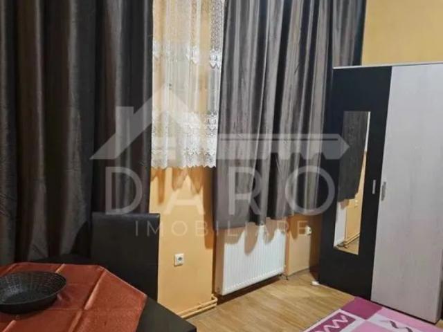 Dau în chirie apartament cu o cameră zona cetății central