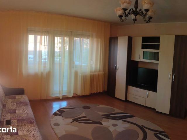 Dau in chirie ap 2 camere
