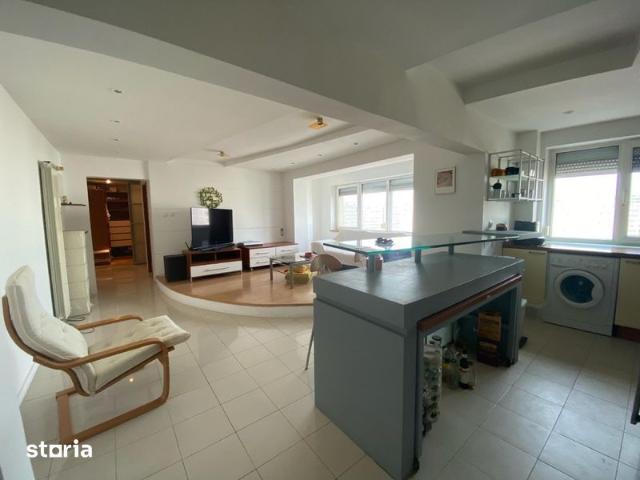 Dau in chirie apartament 3 camere Farmacia Tei Dristor